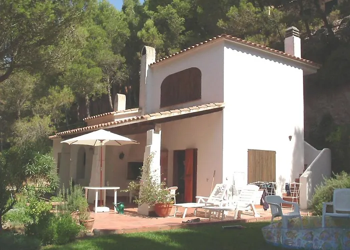 Beautiful Detached Air-Conditioned Villa Close To Sandy Beach, Shops And Restaurants Begur