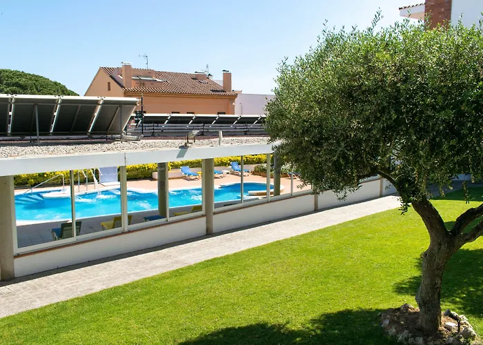 Calella De Palafrugell Hotels With Pool